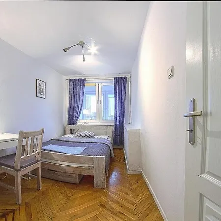 Apartament 10 Stanislawa Moniuszki *
